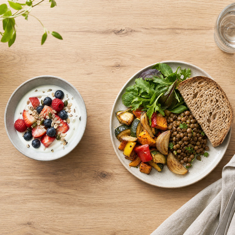 Glykämischer Index – Food-First-Bild für Inhaltsabschnitt 2; natürliche Mahlzeit mit Lebensmitteln und Sprossen
